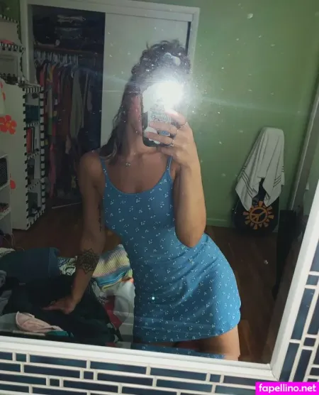 Leylaingallz OnlyFans Thumbnail #B4eCW3OYmY