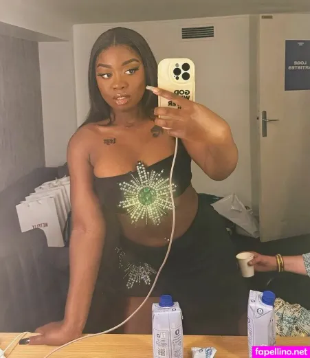 Leysmc OnlyFans Thumbnail #KTJgNbHw99