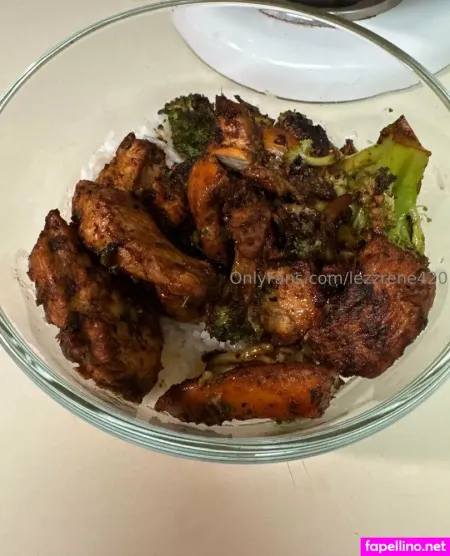 Lezzrene420 OnlyFans Thumbnail #5B1o2Qw9fi