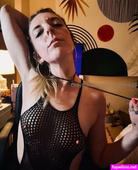 Lezzrene420 OnlyFans Thumbnail #FYlltd2pqv