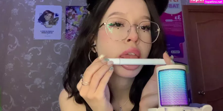 Lezzy Bunny Asmr OnlyFans Thumbnail #U7Q6bEWspv