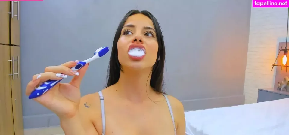 Lia And Felipe OnlyFans Thumbnail #b0mWml2jBW