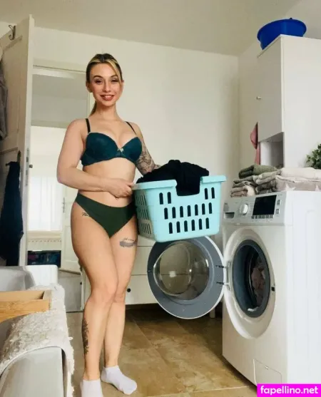 Lia Andersson OnlyFans Thumbnail #q7tDBstMrn