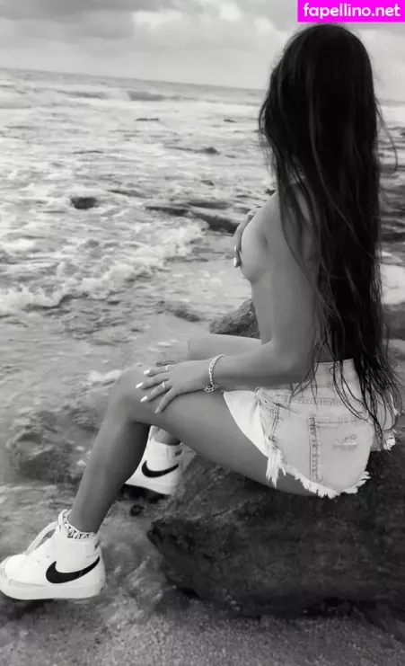 Lia Barlev OnlyFans Thumbnail #XnDJaV6o8w