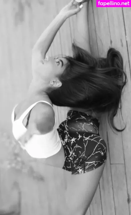 Lia Barlev OnlyFans Thumbnail #ciEyWn61bu