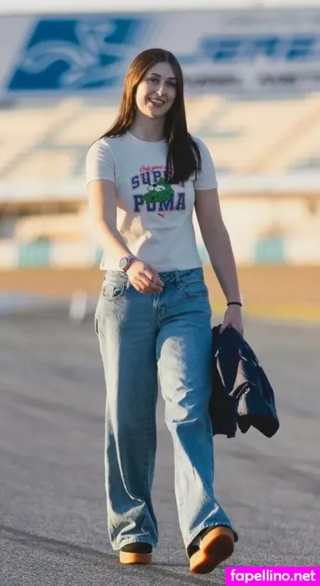 Lia Block OnlyFans Thumbnail #5EJ3JtCXLP