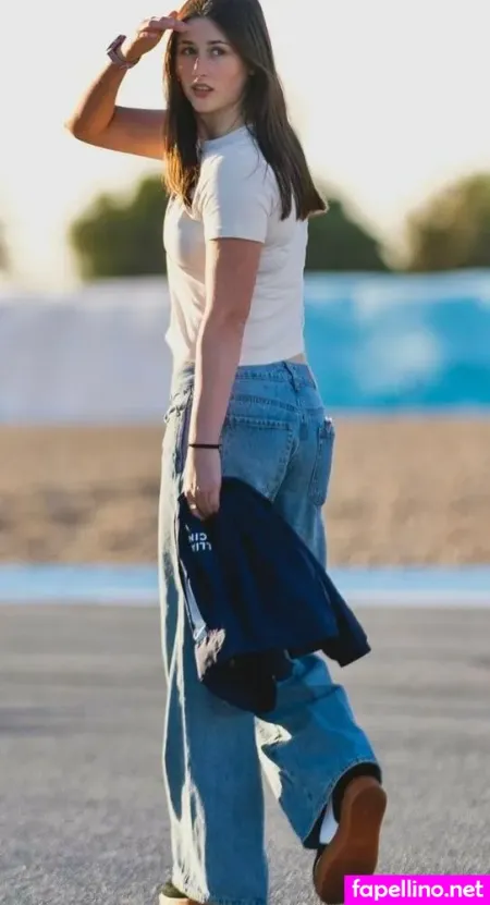 Lia Block OnlyFans Thumbnail #aQ3gugoMPp