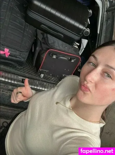 Lia Block OnlyFans Thumbnail #gRWWNGq6zd