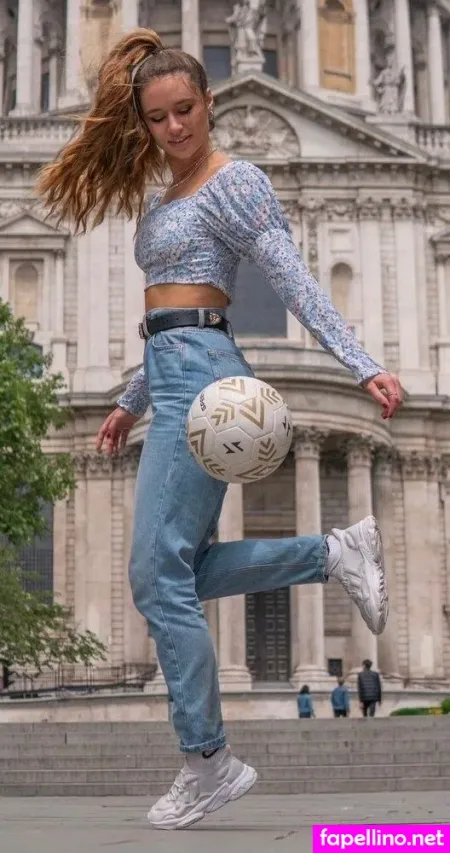 Lia Lewis OnlyFans Thumbnail #xsMmrXwCyd