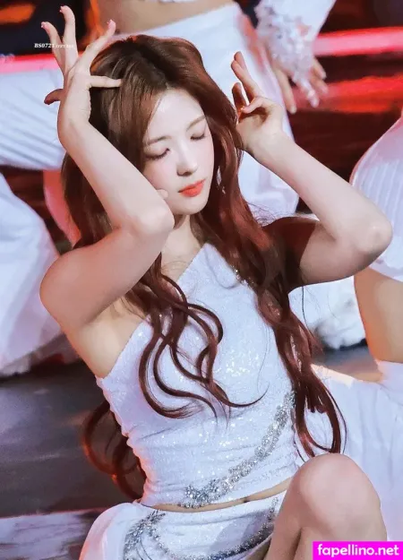 Lia Loves OnlyFans Thumbnail #4Tgonux4Yw