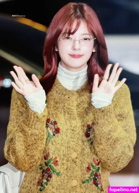 Lia Loves OnlyFans Thumbnail #vTnJBsrVKF