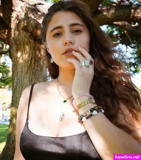 Lia Marie Johnson OnlyFans Thumbnail #2458zuJlZA