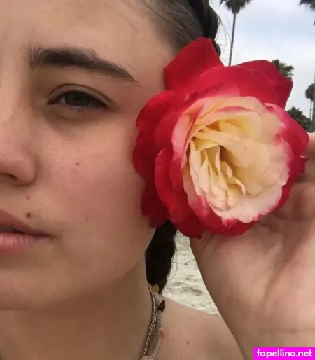 Lia Marie Johnson OnlyFans Thumbnail #EdmqSnl3o0