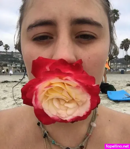 Lia Marie Johnson OnlyFans Thumbnail #i1JTxh6WiZ