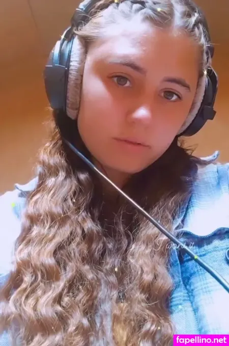 Lia Marie Johnson OnlyFans Thumbnail #iiU1D0XAic