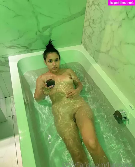 Lia Ponce OnlyFans Thumbnail #Yz2AKF81wM