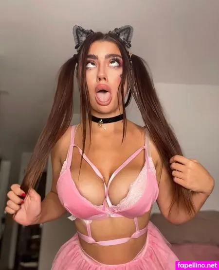 Lia Ruby OnlyFans Thumbnail #VnRMR3Mwu0