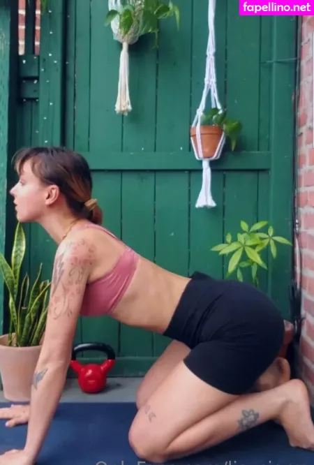 Lia Sierra OnlyFans Thumbnail #20MiZCQF4B