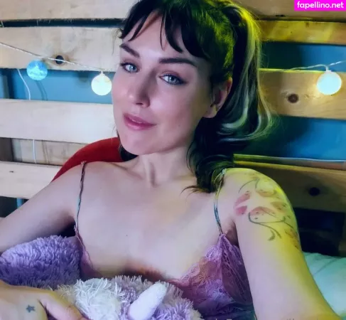 Lia Sierra OnlyFans Thumbnail #XKTnAOxTxz