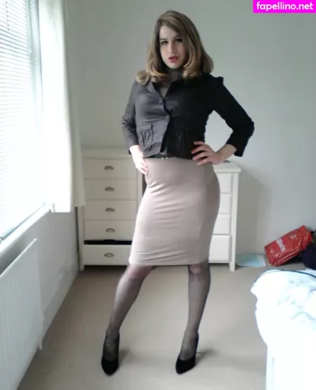 Lialarosa OnlyFans Thumbnail #QLKo6cqeky