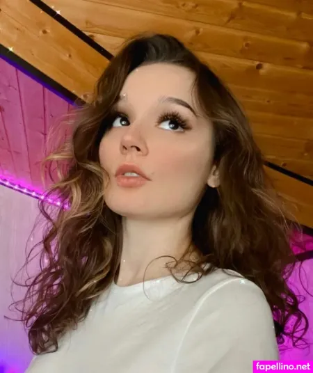 Lialawrence OnlyFans Thumbnail #BvmlZv1Wds