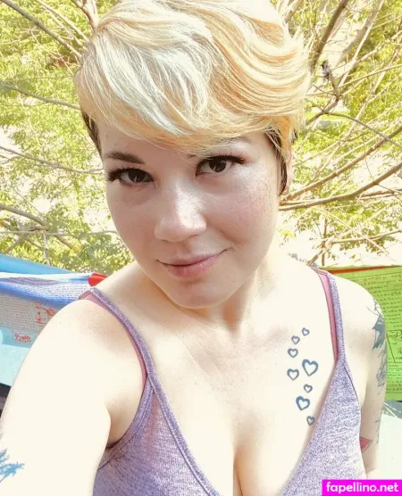 Liana Thegeek OnlyFans Thumbnail #CAtFjY9jGb