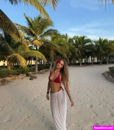 Lianadaria OnlyFans Thumbnail #5h5nYHKDoT