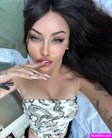 Lianatheprincess OnlyFans Thumbnail #1bPYX8NE06