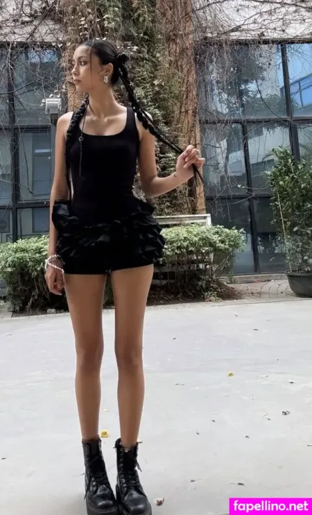 Liane Polt OnlyFans Thumbnail #7t6yVZAUWL