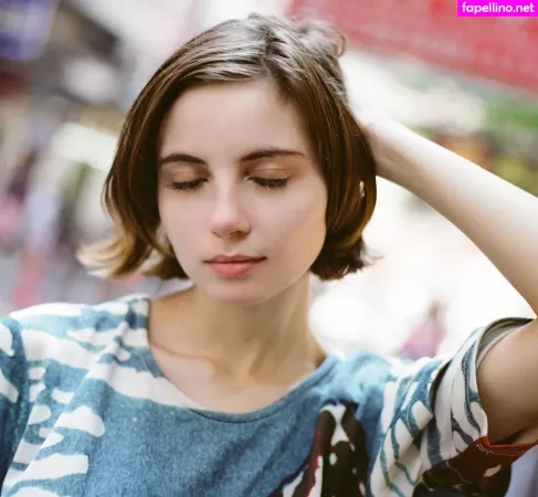 Liara Roux OnlyFans Thumbnail #1SGG1Xdmvn