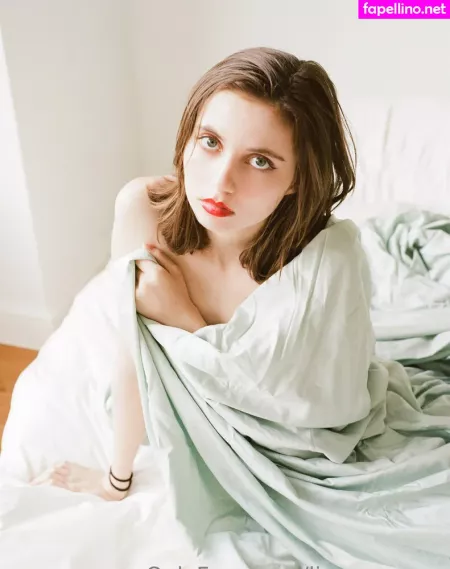 Liararouxxxx OnlyFans Thumbnail #IV5xwmlxnD