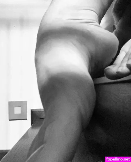 Liasoftfoot OnlyFans Thumbnail #CogWjGFMqp