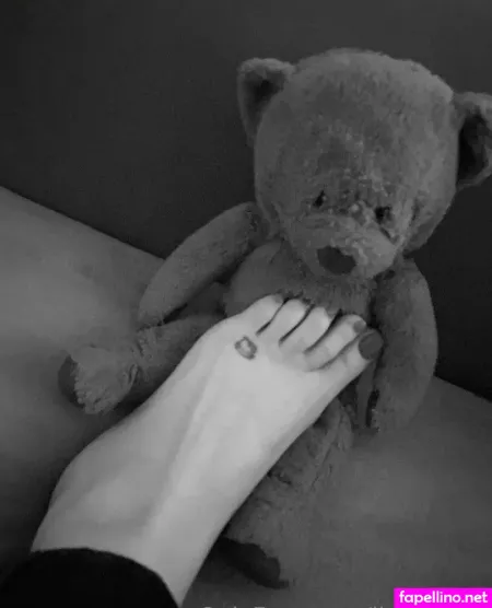 Liasoftfoot OnlyFans Thumbnail #Eey9T26D5t