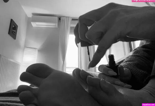Liasoftfoot OnlyFans Thumbnail #FomRnPGEc4