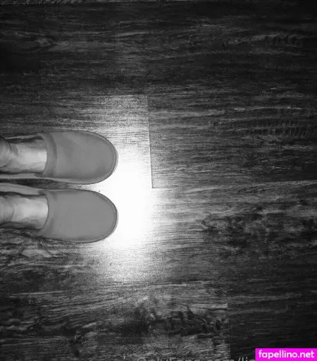 Liasoftfoot OnlyFans Thumbnail #QYUHRJp8yS