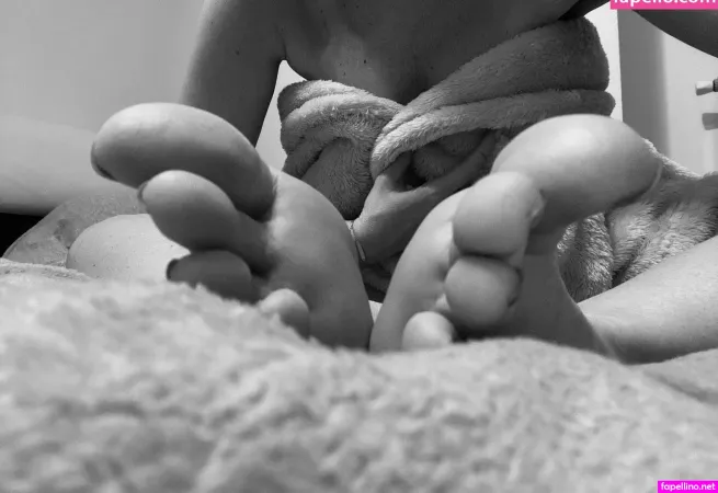 Liasoftfoot OnlyFans Thumbnail #QhMW2iBOHE