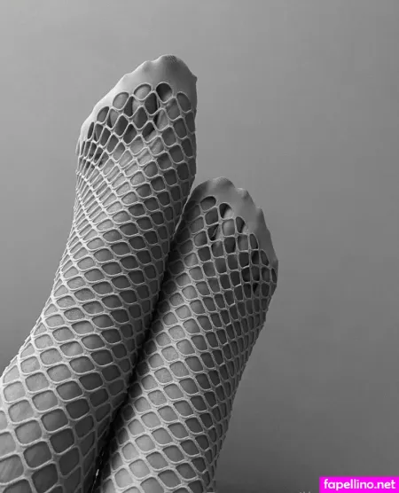 Liasoftfoot OnlyFans Thumbnail #SePnw4qxad