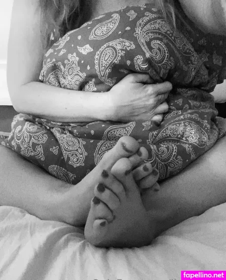 Liasoftfoot OnlyFans Thumbnail #d9JjfGm87T