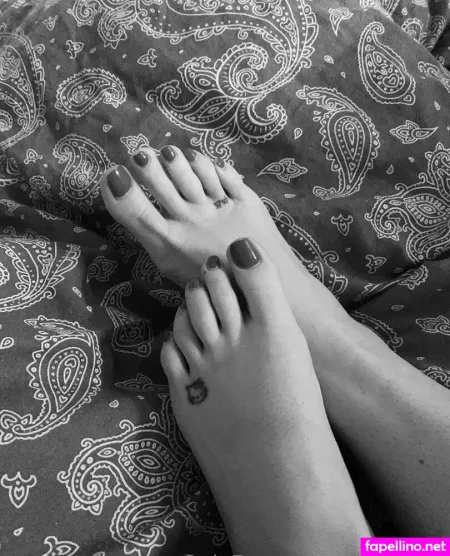 Liasoftfoot OnlyFans Thumbnail #iZiXN1XPIt