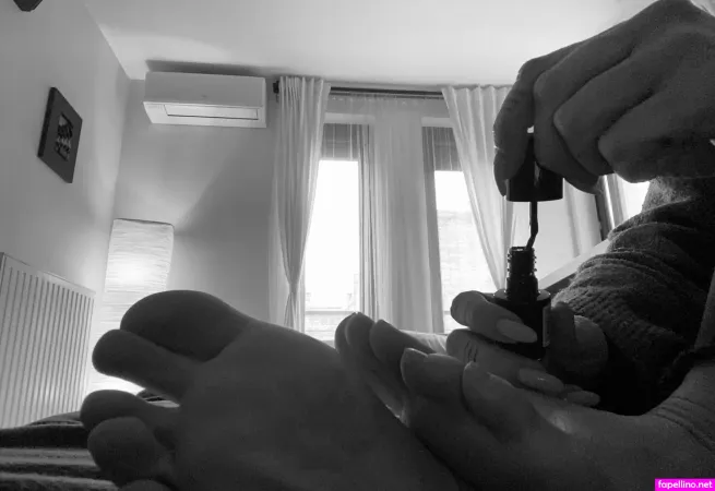 Liasoftfoot OnlyFans Thumbnail #vgRhFEjOKz