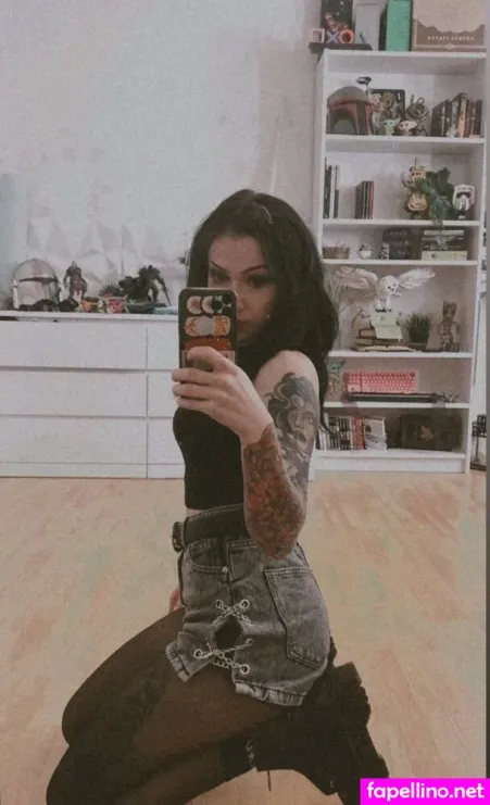 Liaxrose OnlyFans Thumbnail #luqj8TJWQq