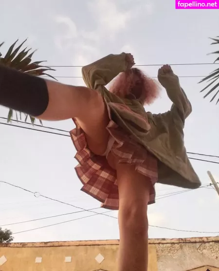 Liayourecute OnlyFans Thumbnail #4onTGUTpBz