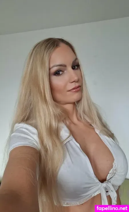Lick My Pussy66 OnlyFans Thumbnail #0ImySml6X3