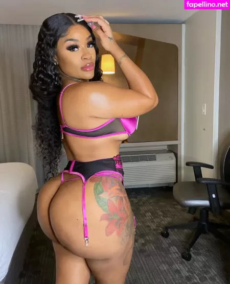 Lickmykakez OnlyFans Thumbnail #XUeoy7RXGr