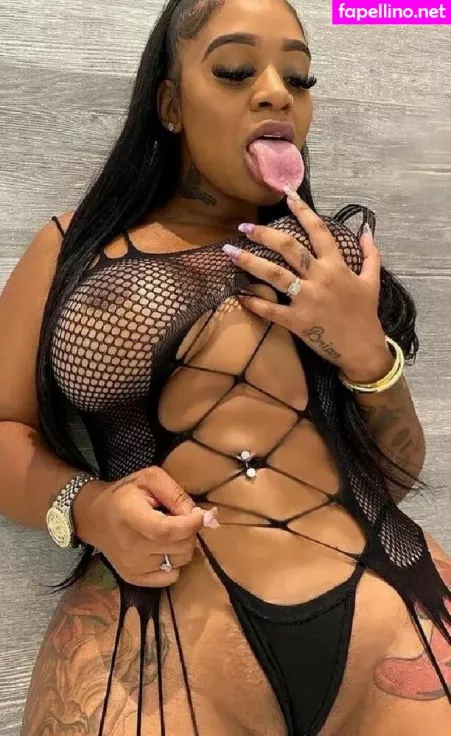 Lickmykakez OnlyFans Thumbnail #w9Ndu9Ofzv
