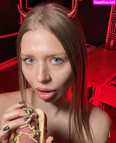 Lickmypic OnlyFans Thumbnail #19RSWFlz02