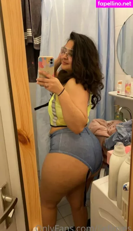 Liefloves OnlyFans Thumbnail #CVCxuQb9mF