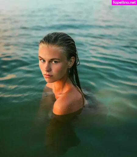 Lieke Van Der Hoorn OnlyFans Thumbnail #8XfcnNvRJd