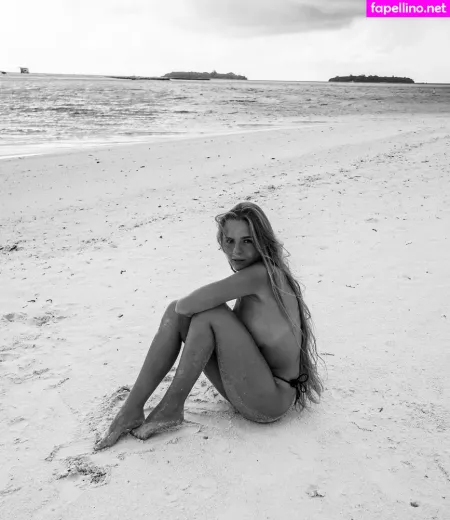 Lieszhara OnlyFans Thumbnail #dTovMOJWAJ