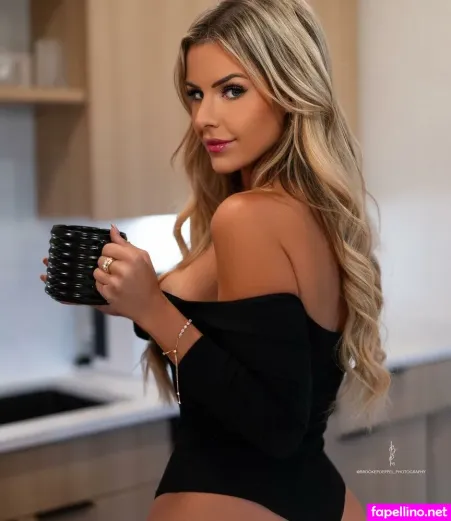 Life Of Stephmarie OnlyFans Thumbnail #JOIdUwVt9b